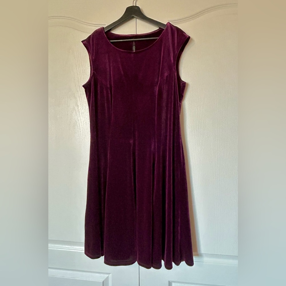 Lori M Collection Purple Velvet Fabric Size XL